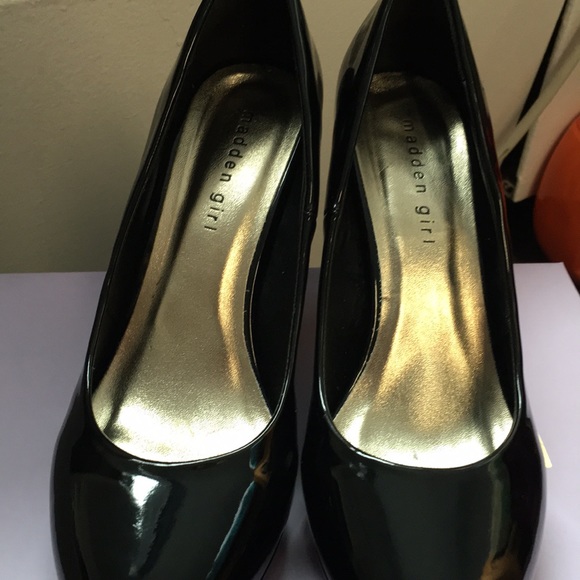 Black Madden Girl Heels - Picture 2 of 2
